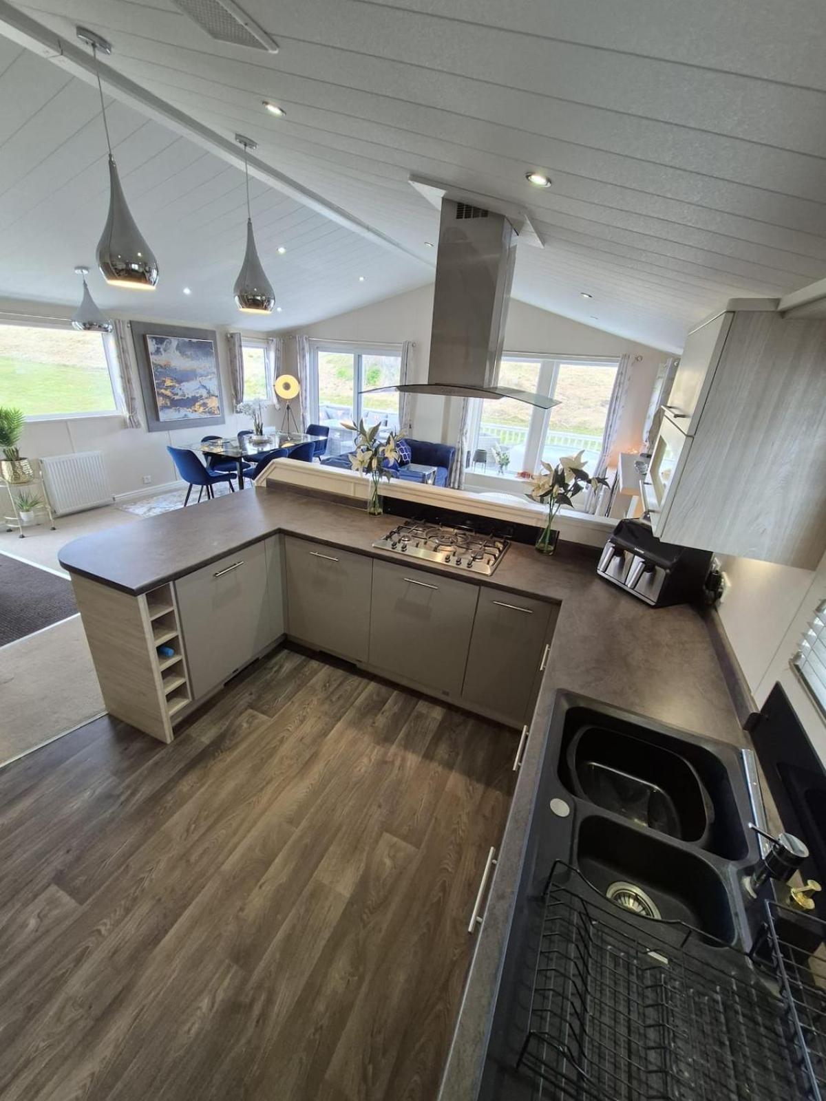 Holiday home The Blue Lagoon 2 Bedroom With Hot Tub Walton-on-the-Naze